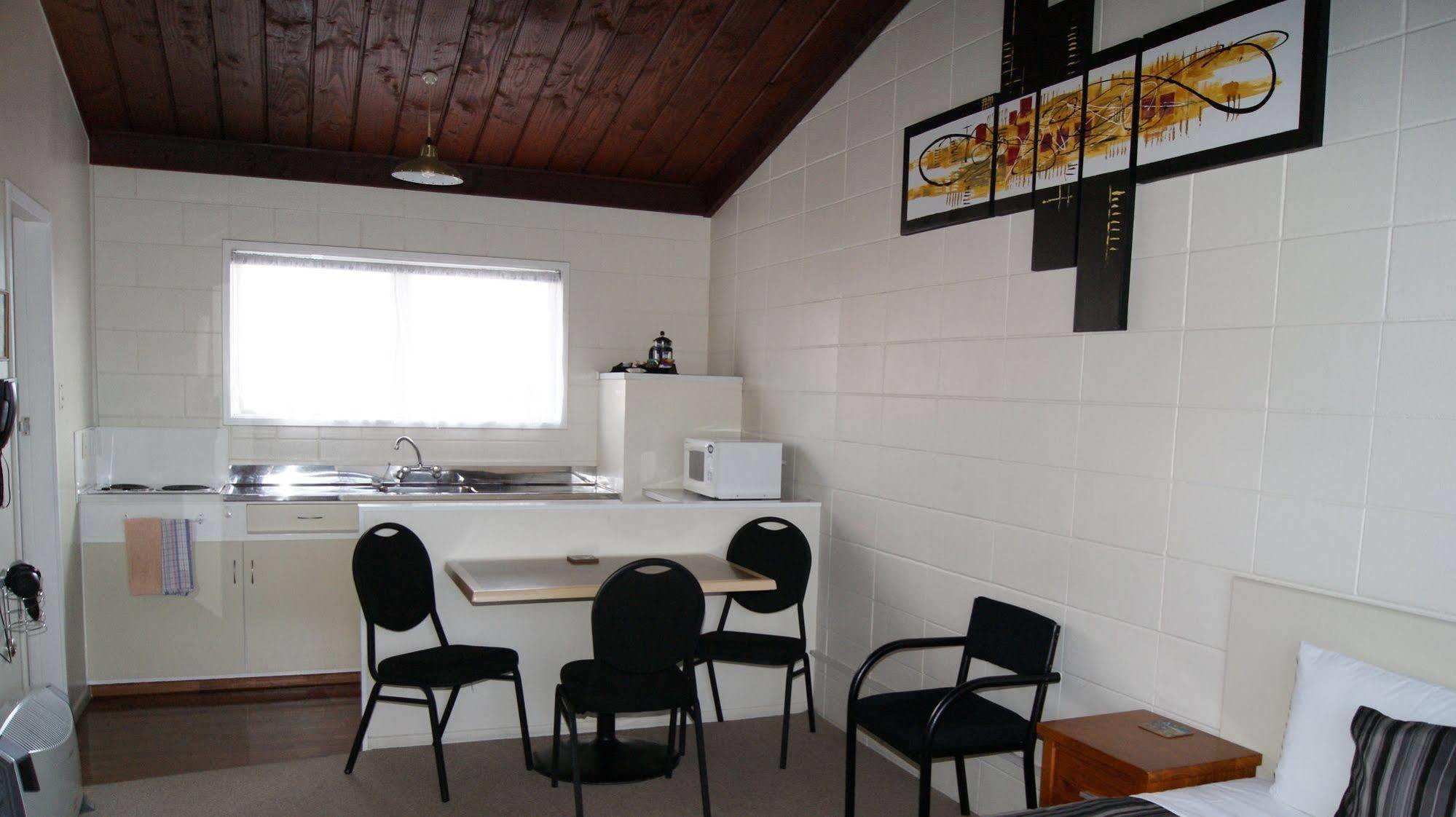 Tourist Court Motel Whakatane Extérieur photo
