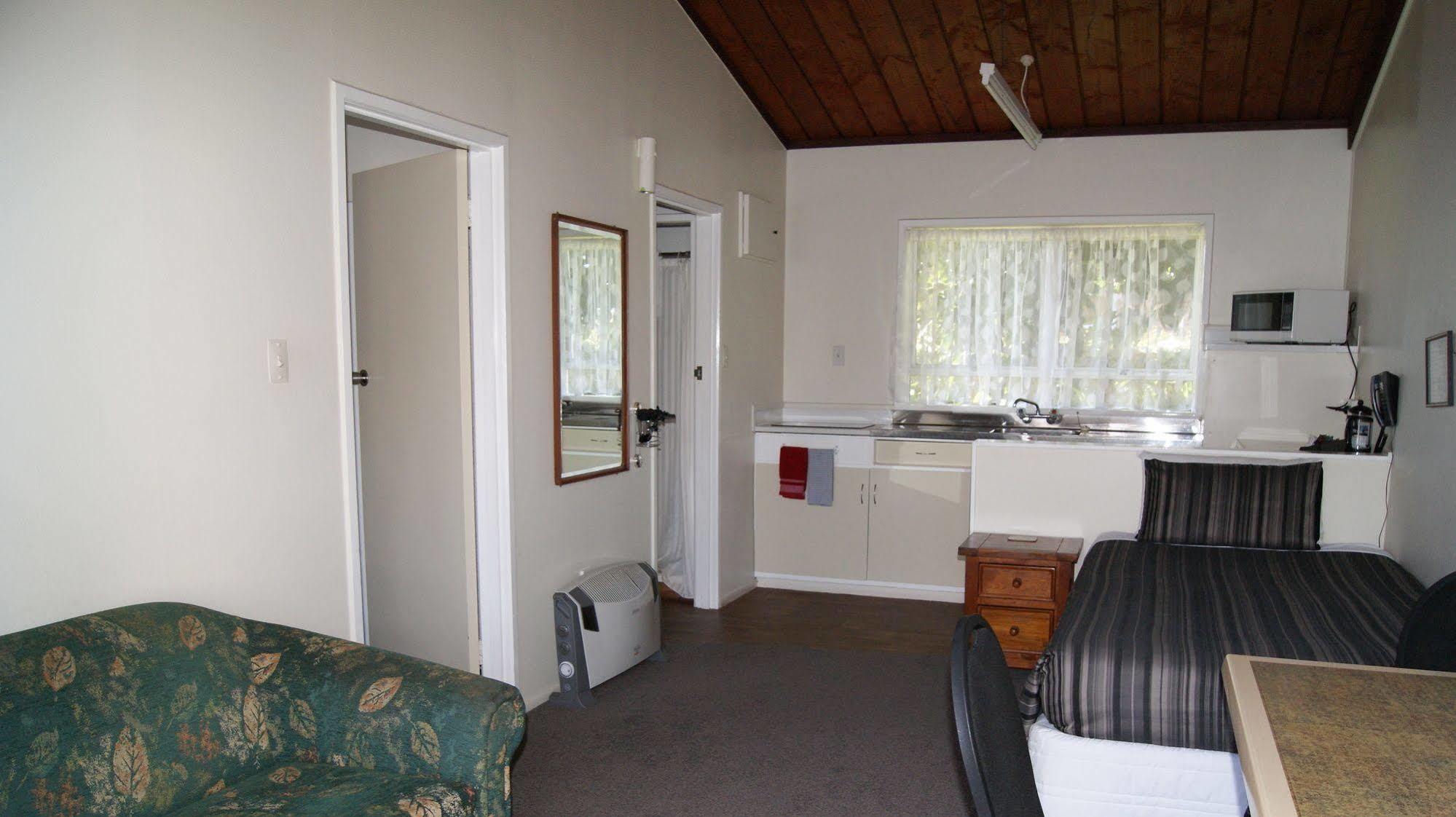 Tourist Court Motel Whakatane Extérieur photo