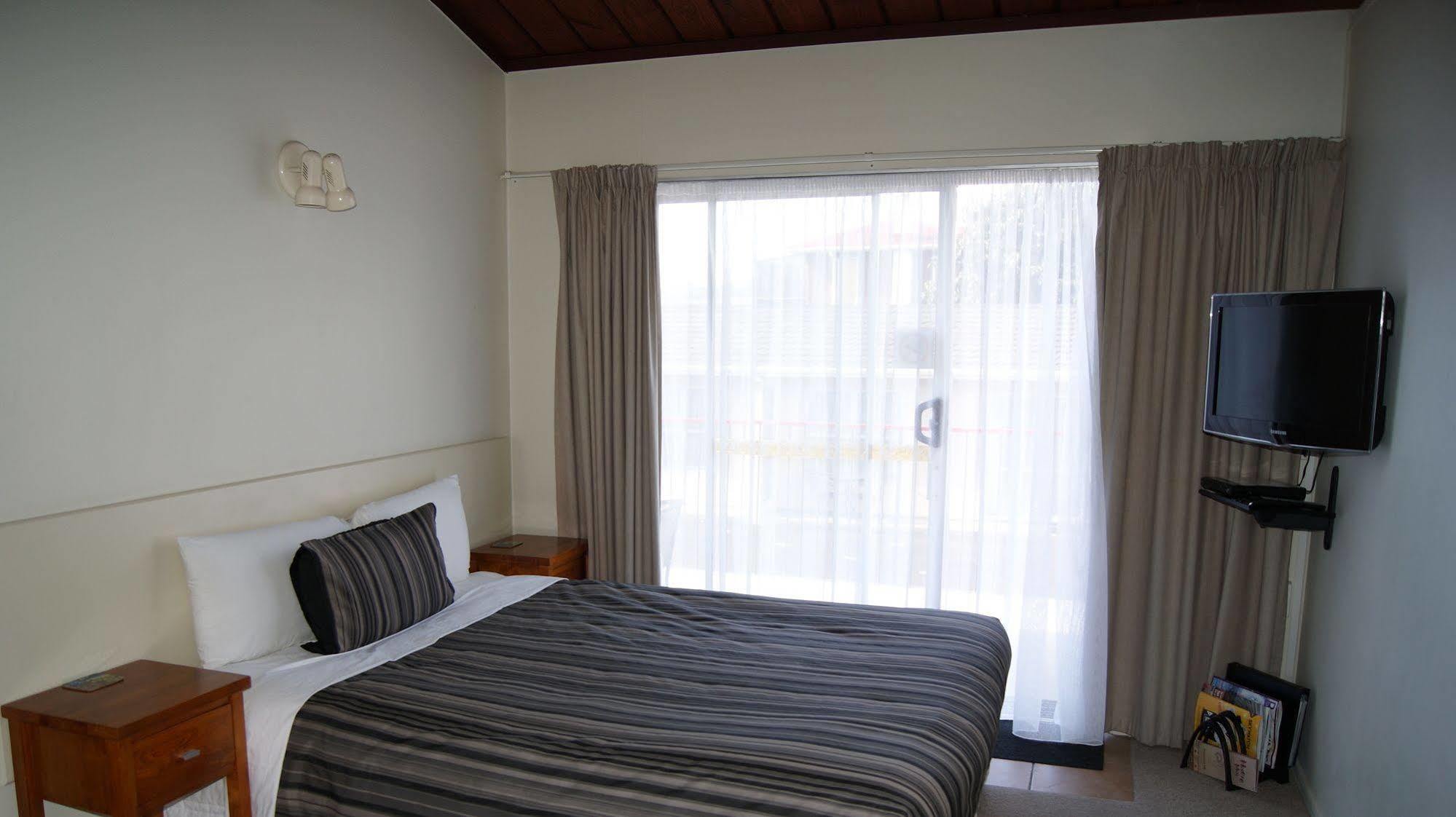 Tourist Court Motel Whakatane Extérieur photo
