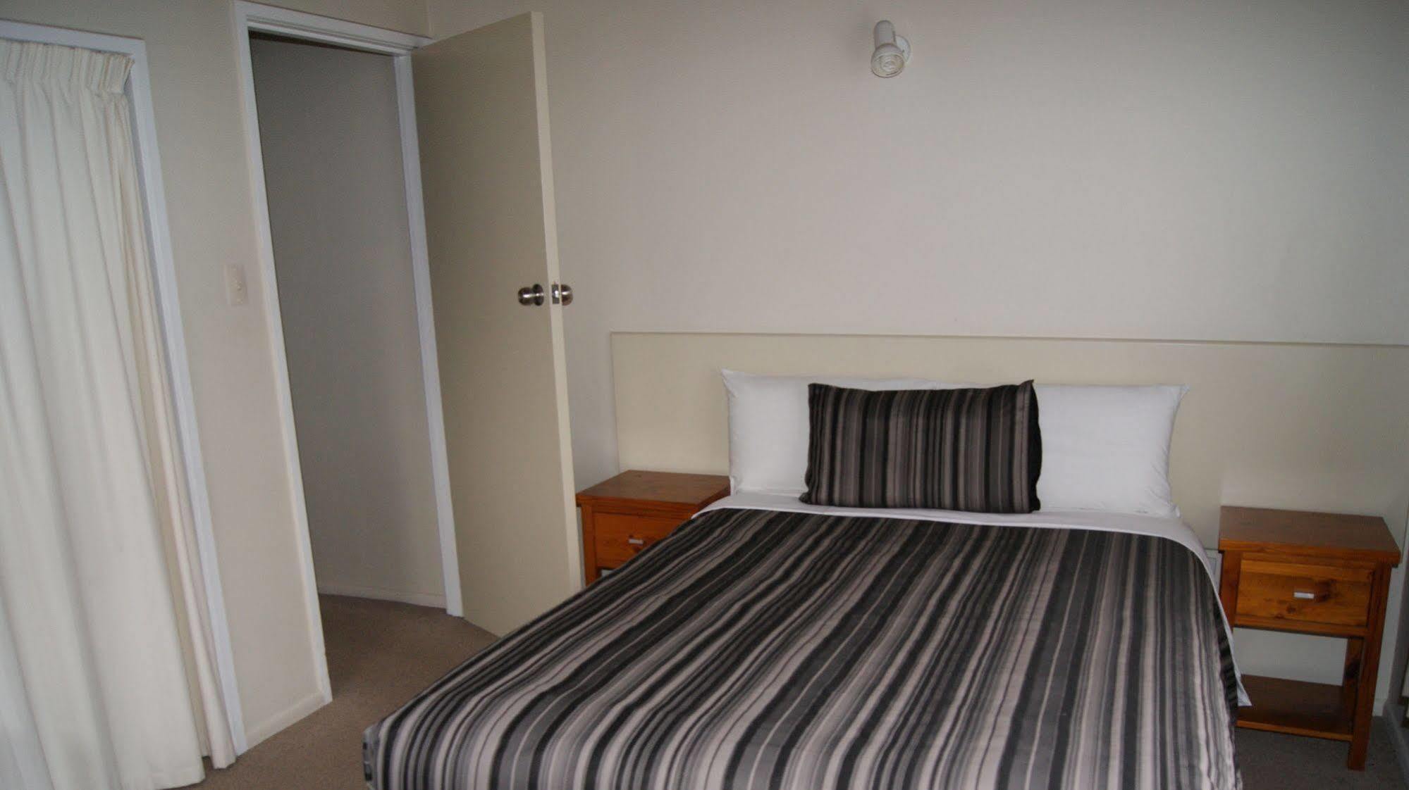 Tourist Court Motel Whakatane Extérieur photo